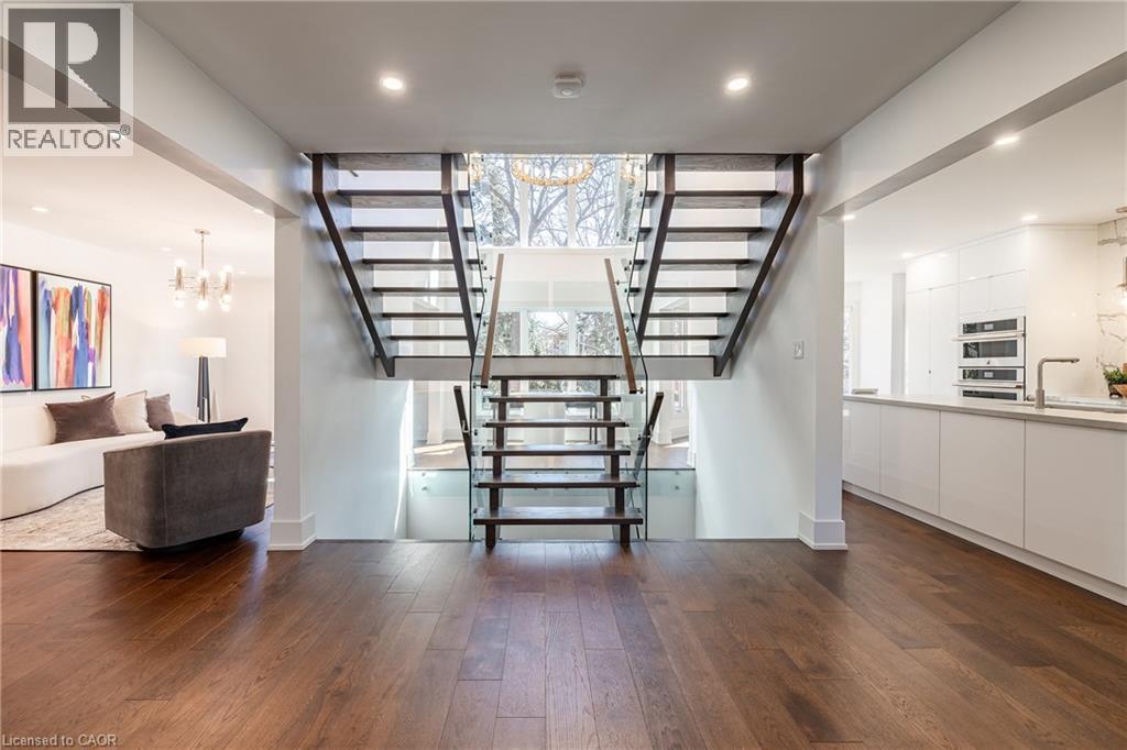 1036 Masters Green, Oakville, Ontario  L6M 2N7 - Photo 4 - 40814194