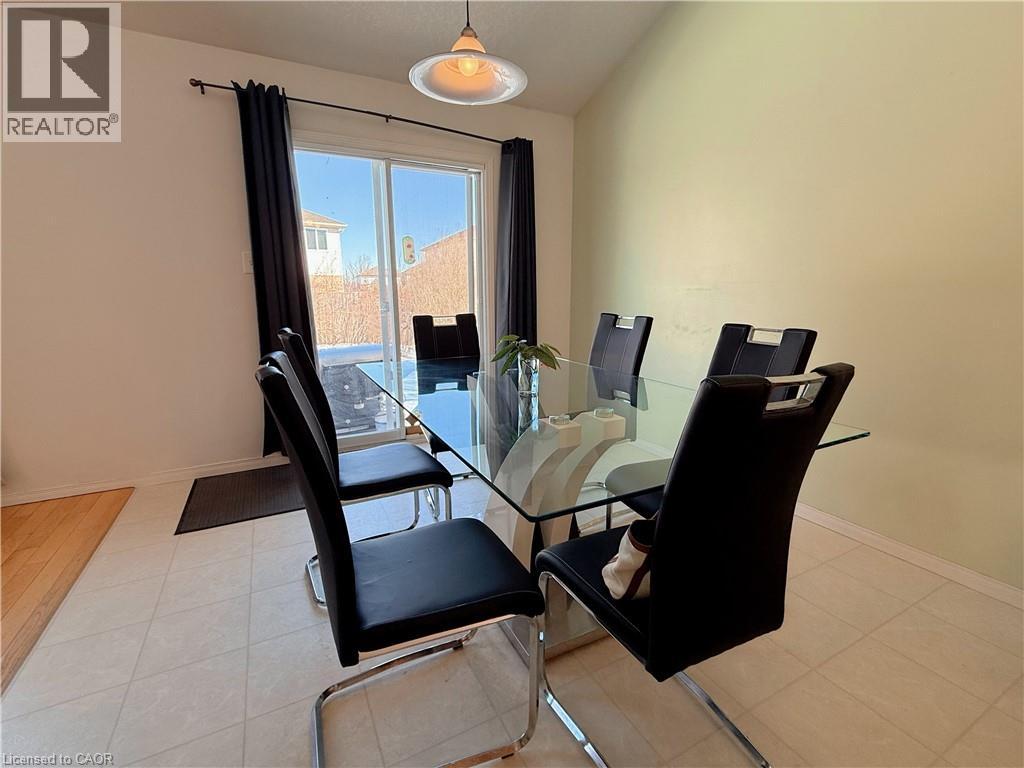 360 Pastern Street, Waterloo, Ontario  N2K 4E1 - Photo 3 - 40813974