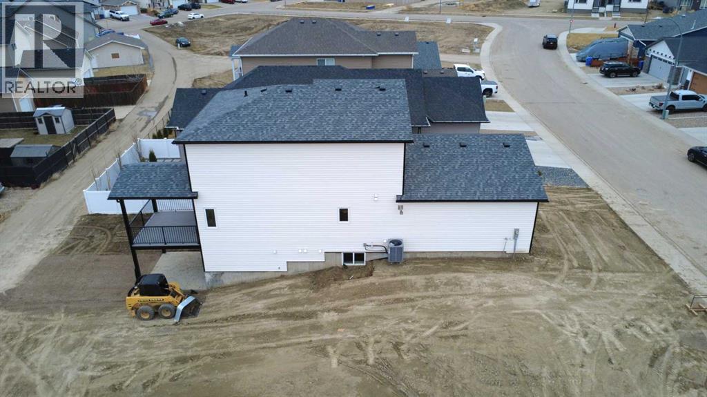 74 Sunwood Crescent Sw, Medicine Hat, Alberta  T1B 4Y6 - Photo 2 - A2264881