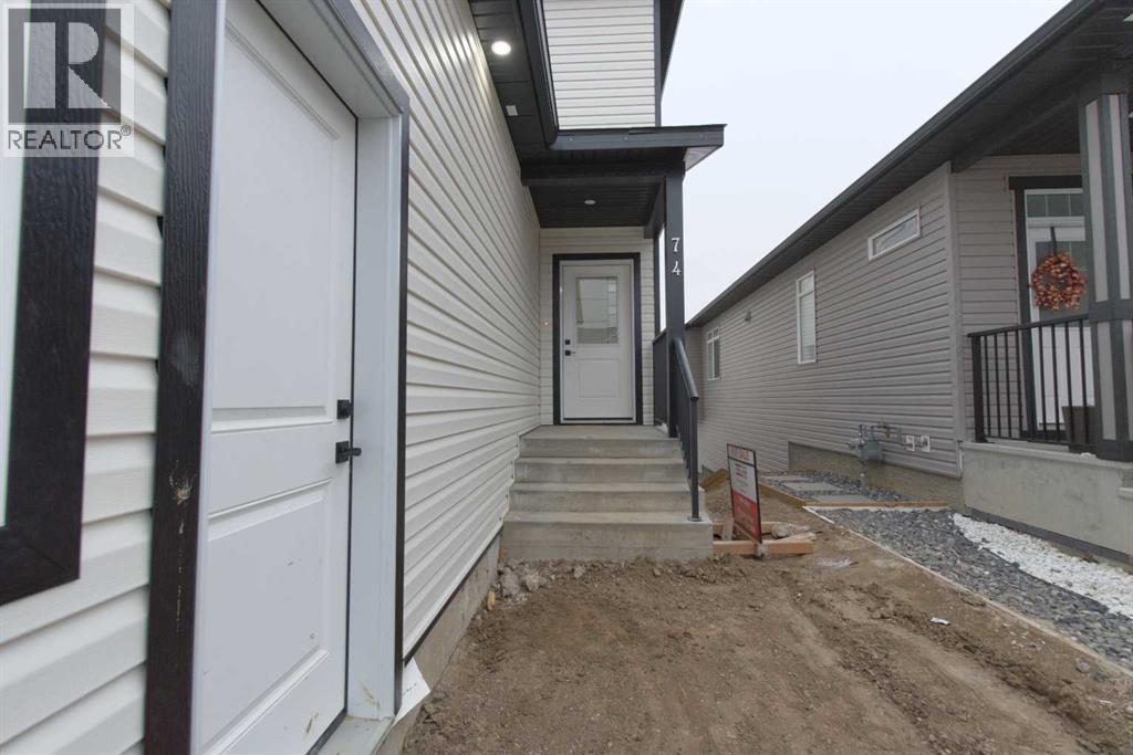 74 Sunwood Crescent Sw, Medicine Hat, Alberta  T1B 4Y6 - Photo 6 - A2264881
