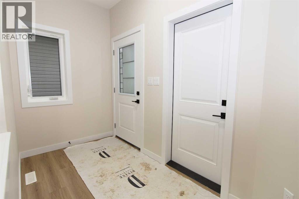 74 Sunwood Crescent Sw, Medicine Hat, Alberta  T1B 4Y6 - Photo 8 - A2264881