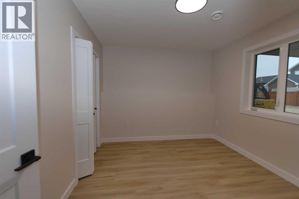 74 Sunwood Crescent Sw, Medicine Hat, Alberta  T1B 4Y6 - Photo 34 - A2264881