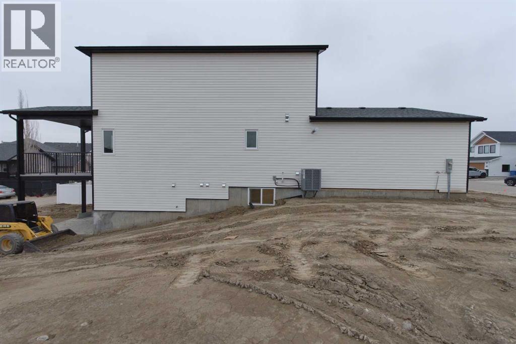 74 Sunwood Crescent Sw, Medicine Hat, Alberta  T1B 4Y6 - Photo 32 - A2264881