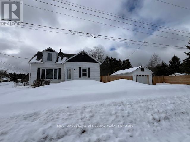 27 LINCOLN AVENUE, South River, Ontario