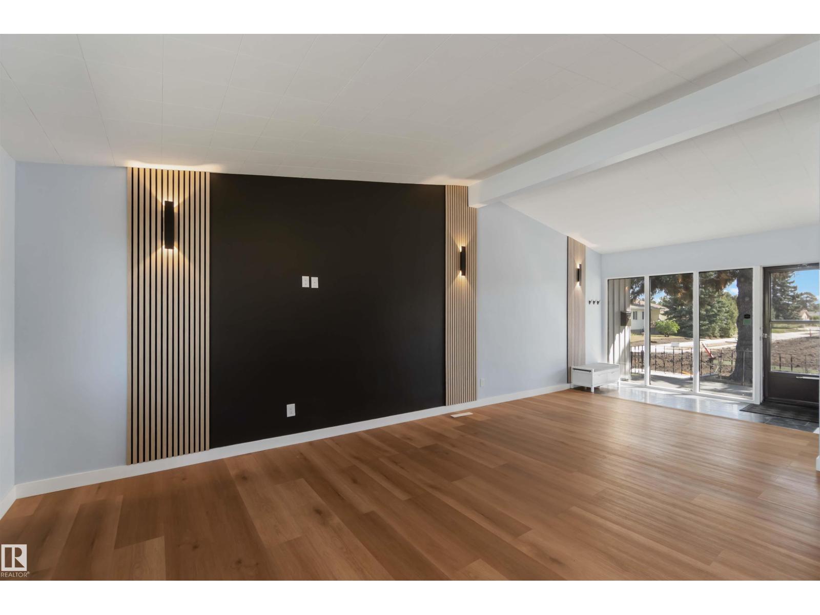 6808 95 Av Nw, Edmonton, Alberta  T6B 1A8 - Photo 6 - E4457298