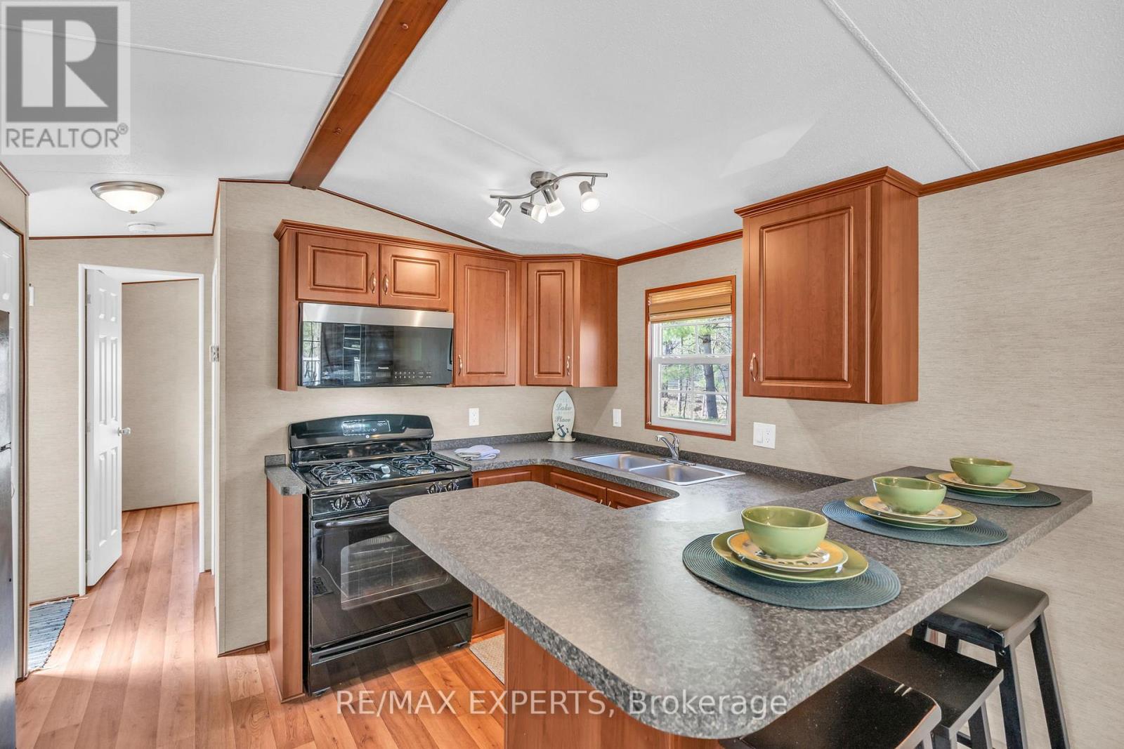 8 - 1336 S Morrison Lake Road, Gravenhurst, Ontario  P0E 1G0 - Photo 10 - X12908582