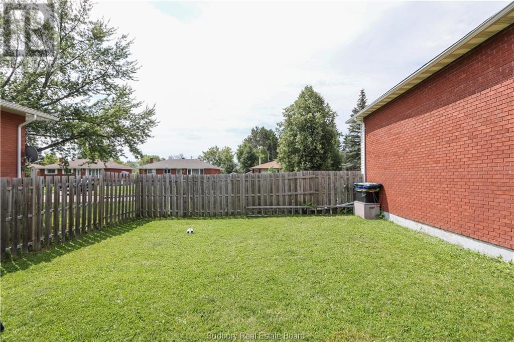 1290 Lillian Boulevard, Sudbury, Ontario  P3A 2R7 - Photo 19 - 2126878