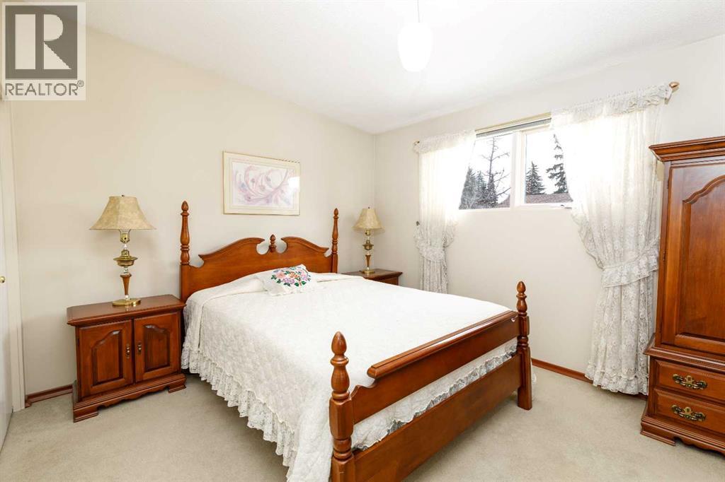 20 Macleod Close, Red Deer, Alberta  T4N 0K4 - Photo 10 - A2295168