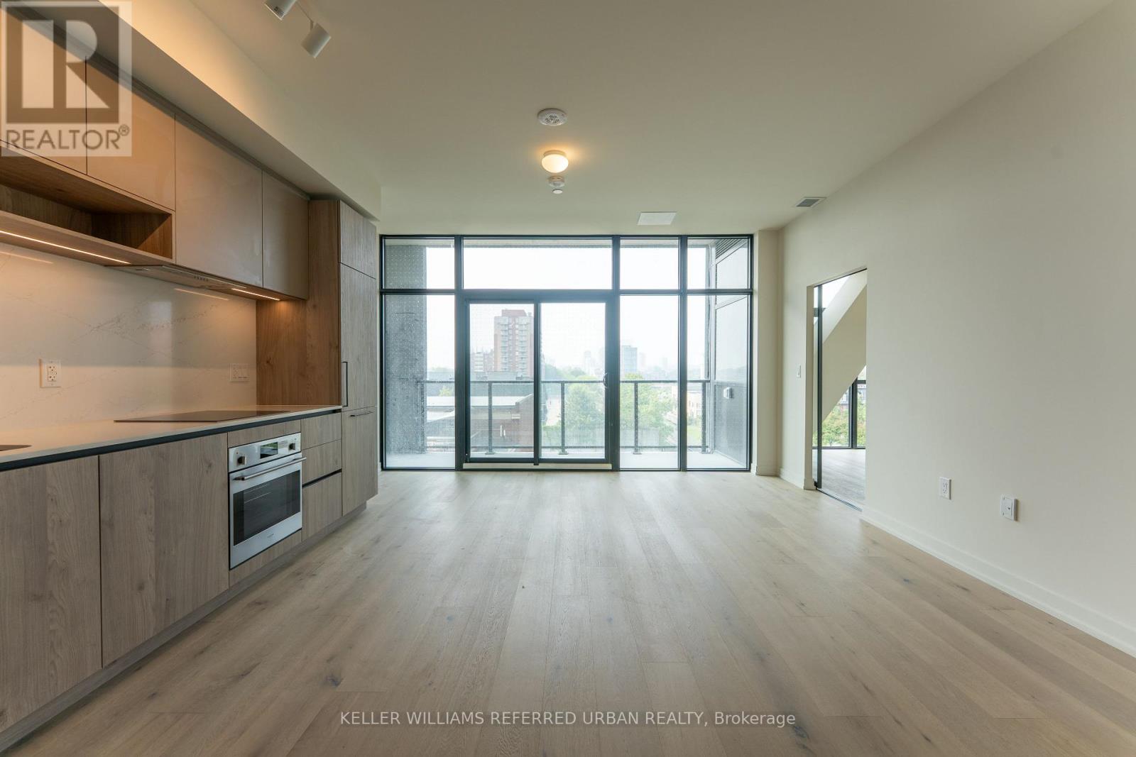 517 - 181 STERLING ROAD, Toronto, Ontario