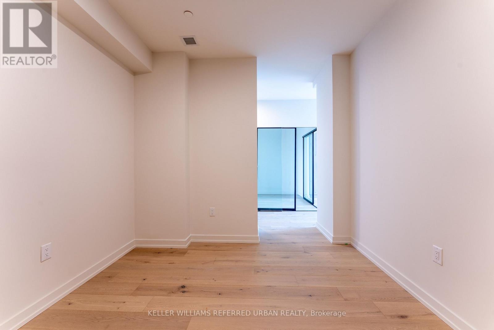 517 - 181 Sterling Road, Toronto, Ontario  M6R 0B2 - Photo 11 - C12909398