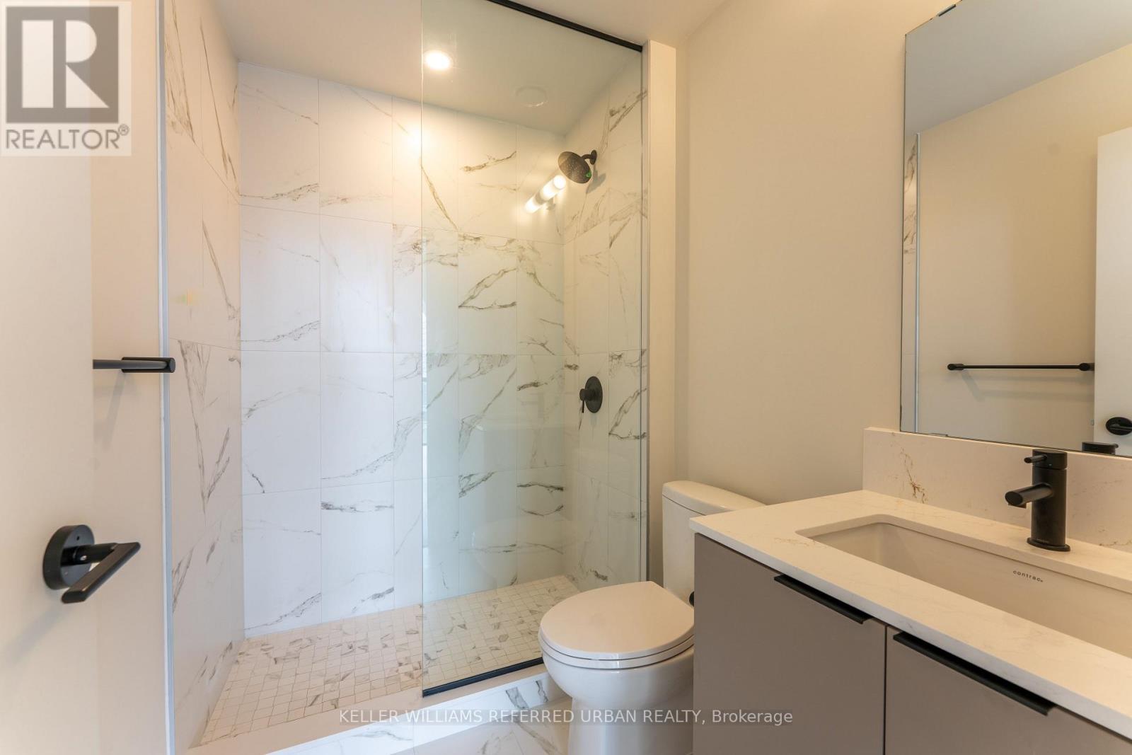 517 - 181 Sterling Road, Toronto, Ontario  M6R 0B2 - Photo 8 - C12909398