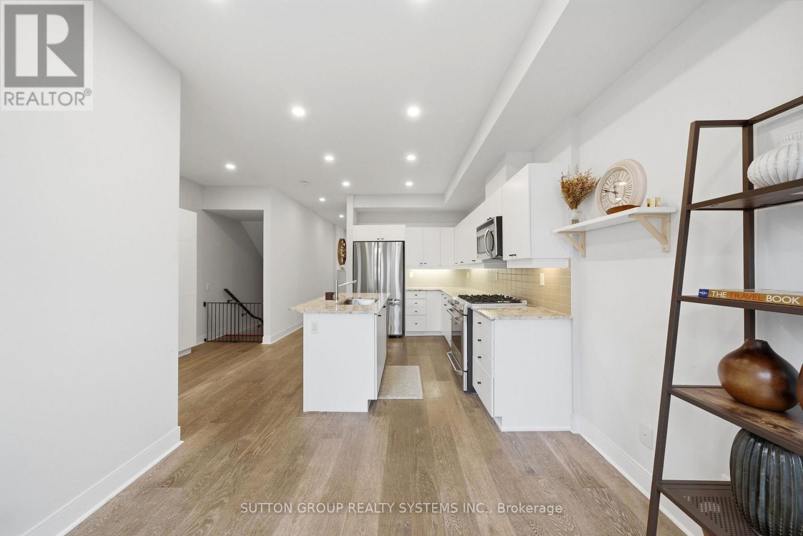 99a Walmer Road, Toronto, Ontario  M5R 2X6 - Photo 18 - C12909438