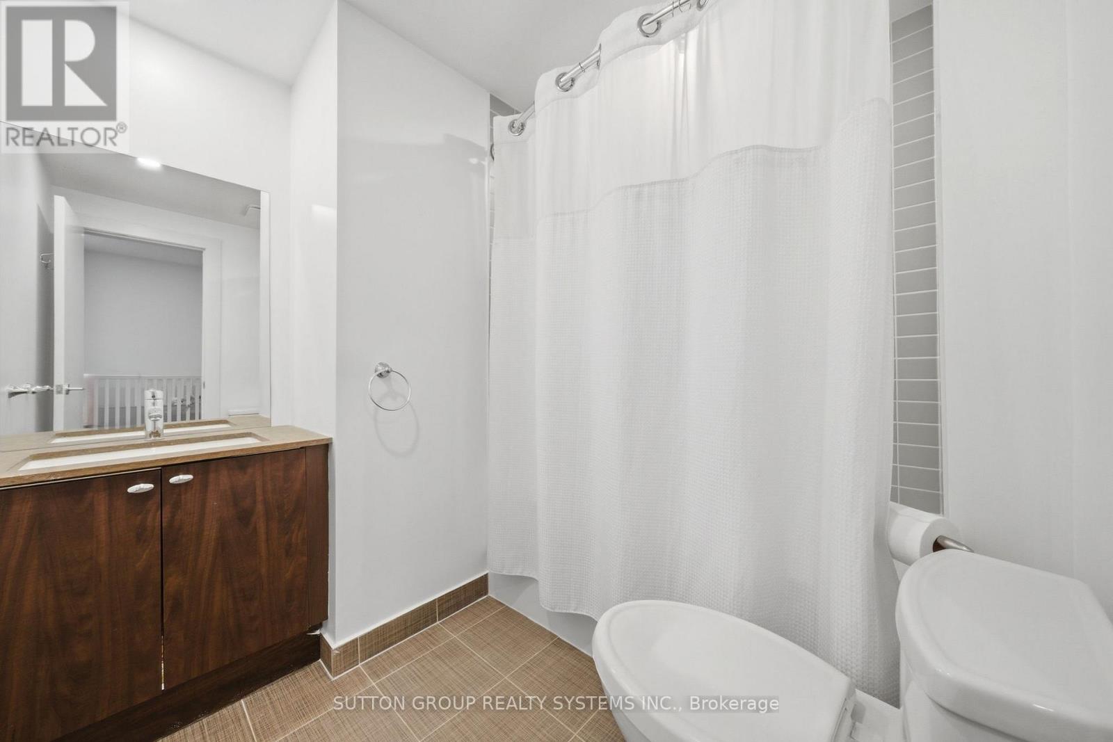 99a Walmer Road, Toronto, Ontario  M5R 2X6 - Photo 27 - C12909438