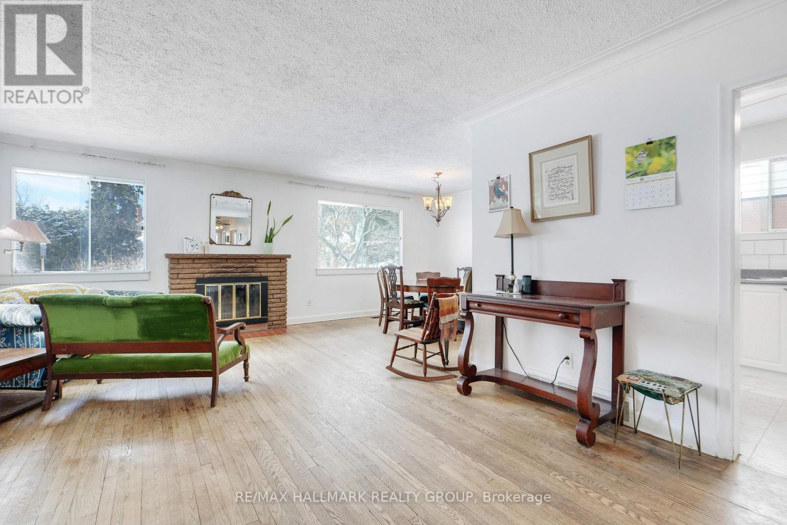 1289 Evans Boulevard, Ottawa, Ontario  K1H 7T8 - Photo 5 - X12909506