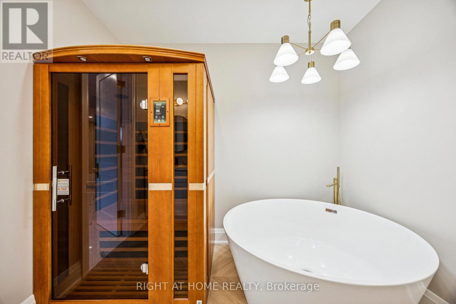 1 Lynnhaven Road, Toronto (Englemount-Lawrence), Ontario  M6A 2K7 - Photo 23 - C12856830