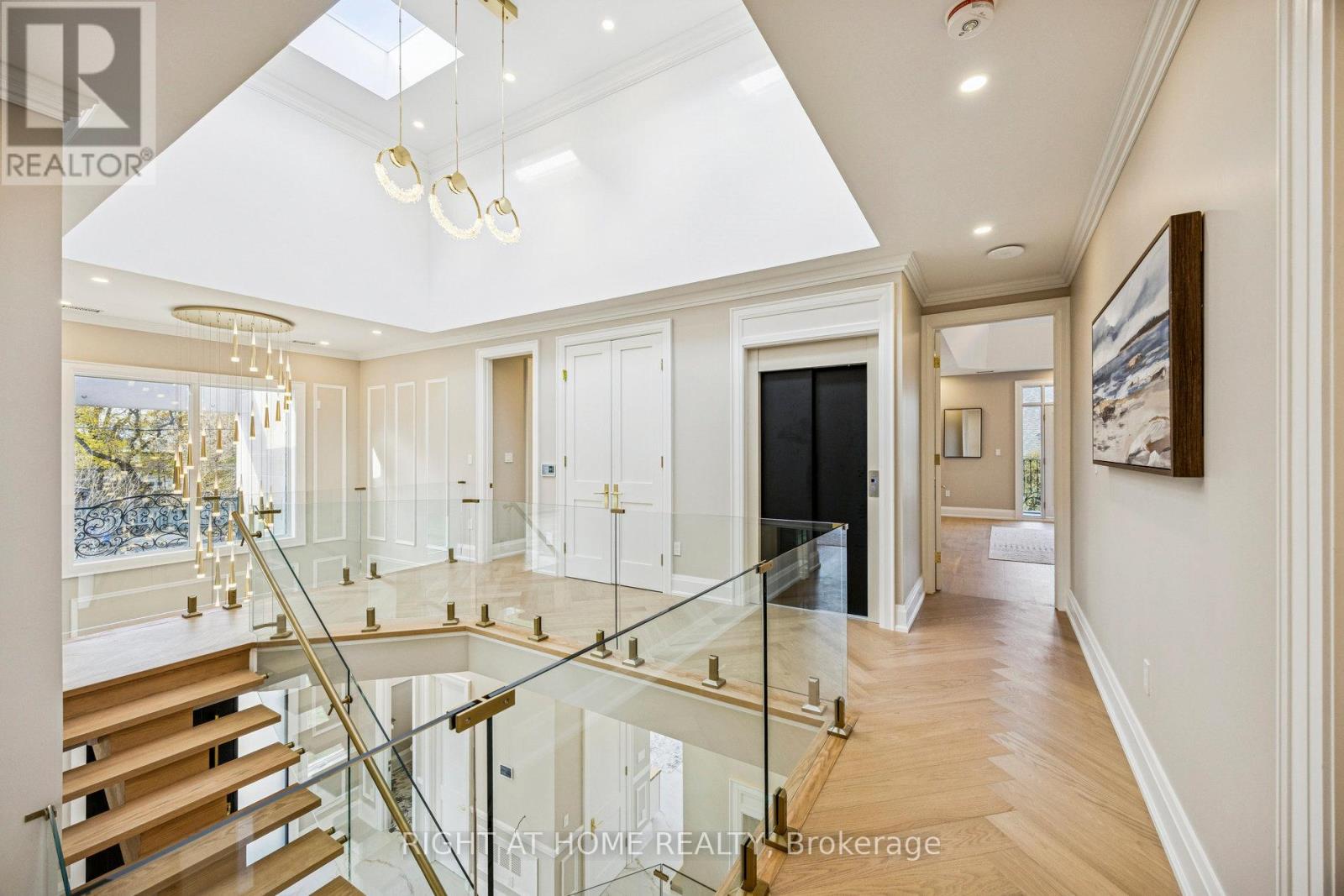 1 Lynnhaven Road, Toronto (Englemount-Lawrence), Ontario  M6A 2K7 - Photo 38 - C12856830