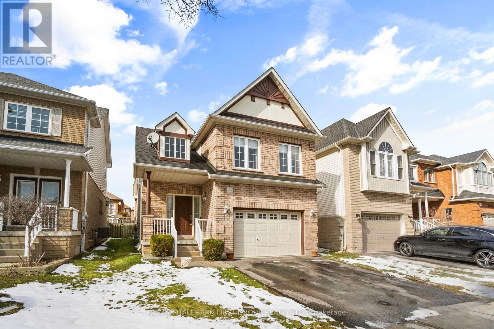 20 Montague Avenue, Clarington, Ontario  L1E 3H5 - Photo 2 - E12909530