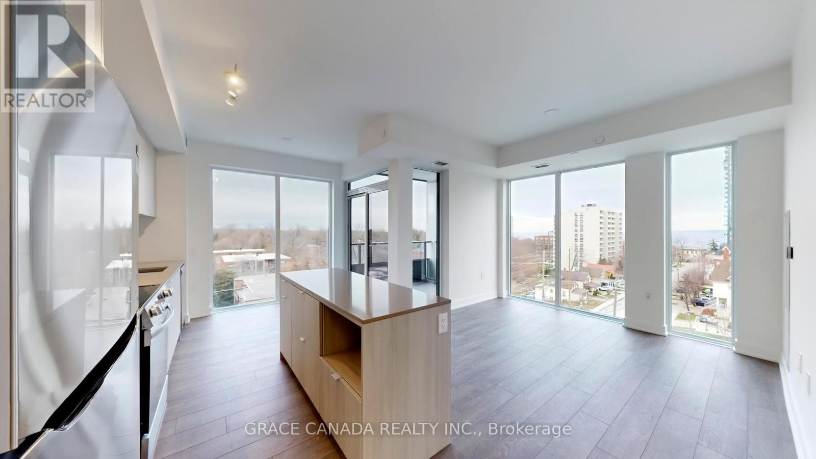 605 - 2088 JAMES STREET, Burlington, Ontario