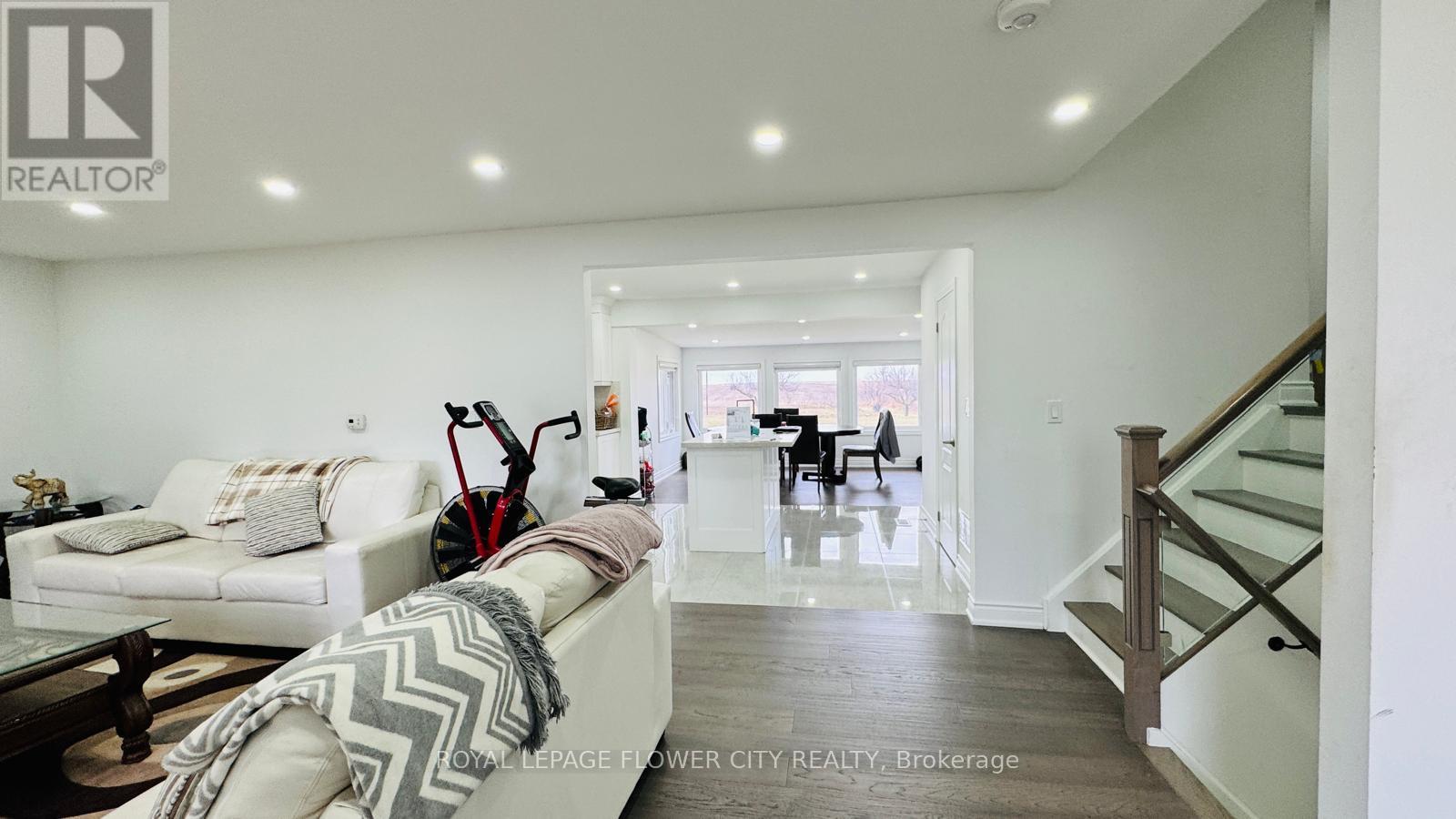 12753 Centreville Creek Road E, Caledon, Ontario  L7C 3B7 - Photo 7 - W12788502