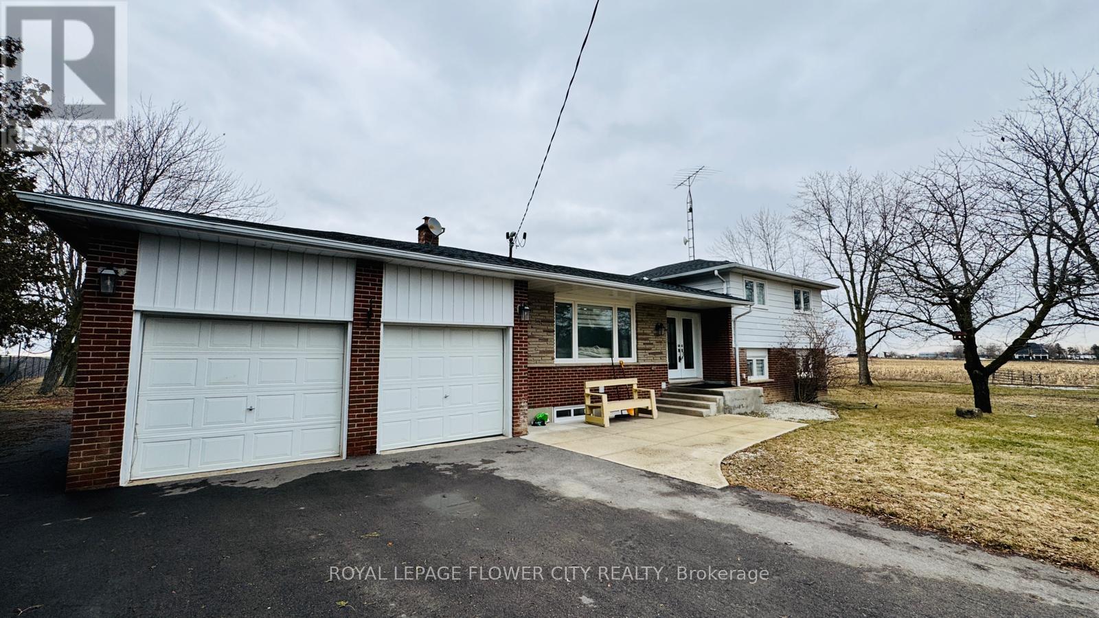 12753 Centreville Creek Road E, Caledon, Ontario  L7C 3B7 - Photo 5 - W12788502