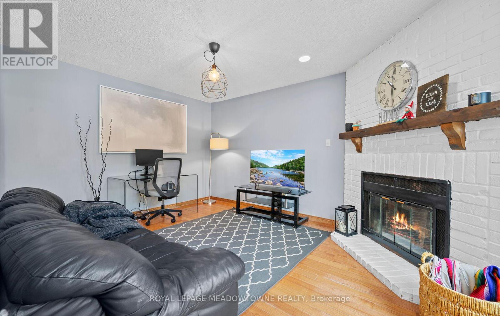 16 Cox Crescent, Brampton (Northwood Park), Ontario  L6X 3H1 - Photo 17 - W12909212