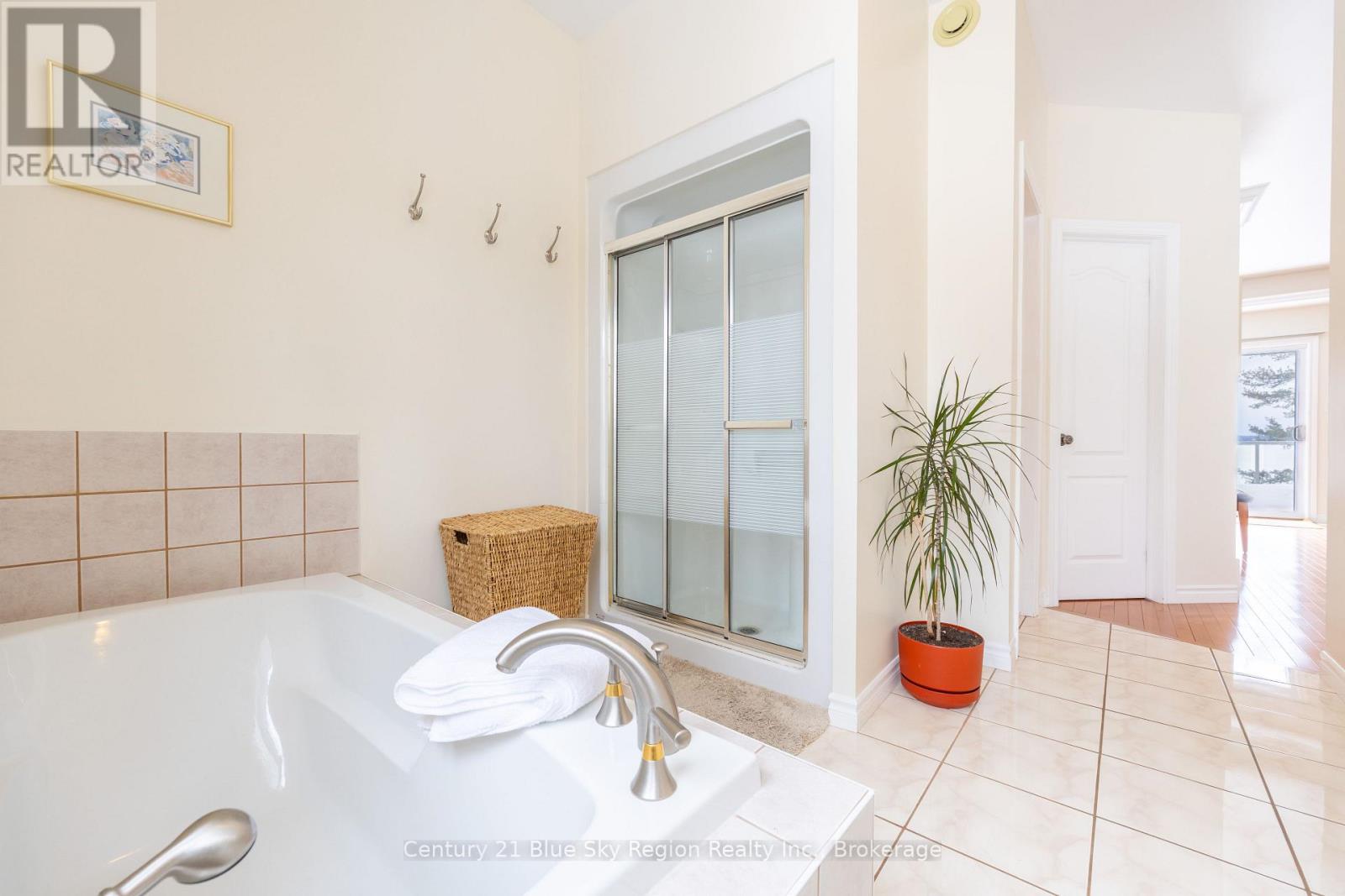 65 Marine Drive, Callander, Ontario  P0H 1H0 - Photo 22 - X12909450