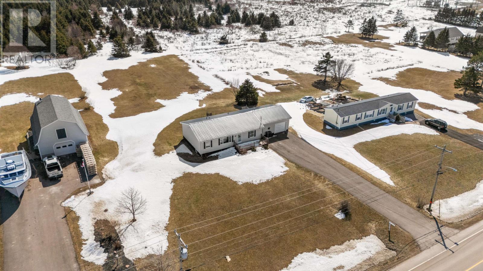 19 Macphee Avenue, Souris, Prince Edward Island  C0A 2B0 - Photo 33 - 202605196