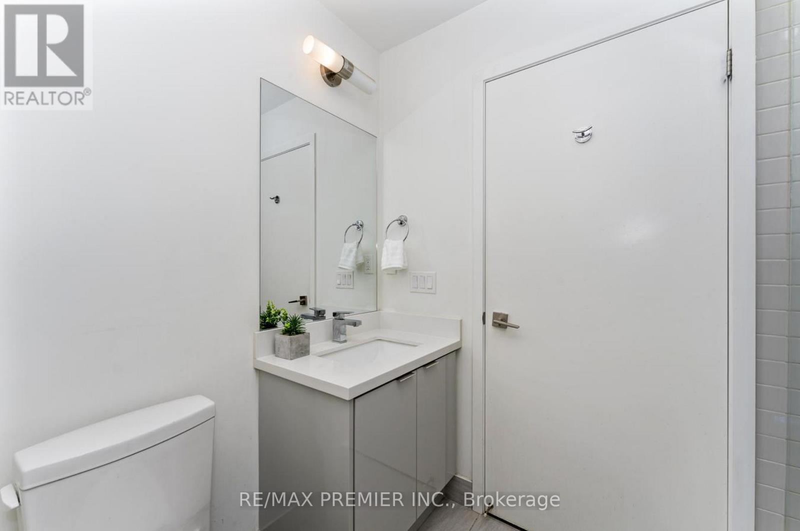 2209 - 2908 Highway 7 Road, Vaughan, Ontario  L4K 0H8 - Photo 12 - N12909422