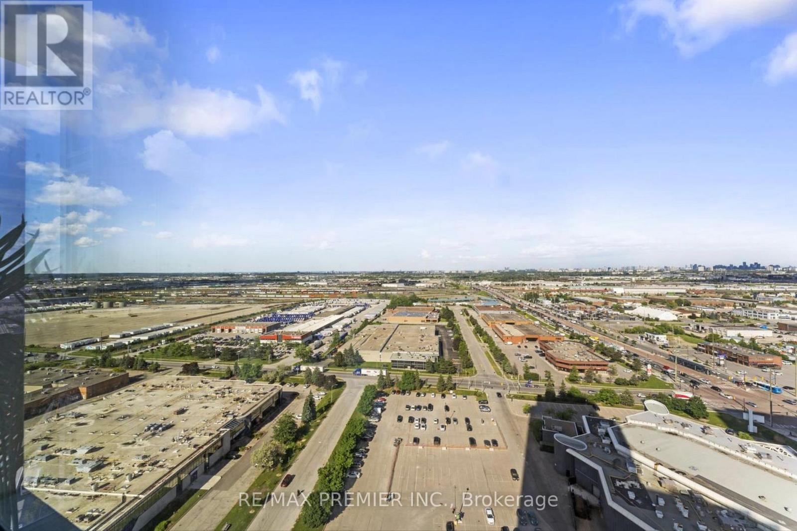 2209 - 2908 Highway 7 Road, Vaughan, Ontario  L4K 0H8 - Photo 16 - N12909422