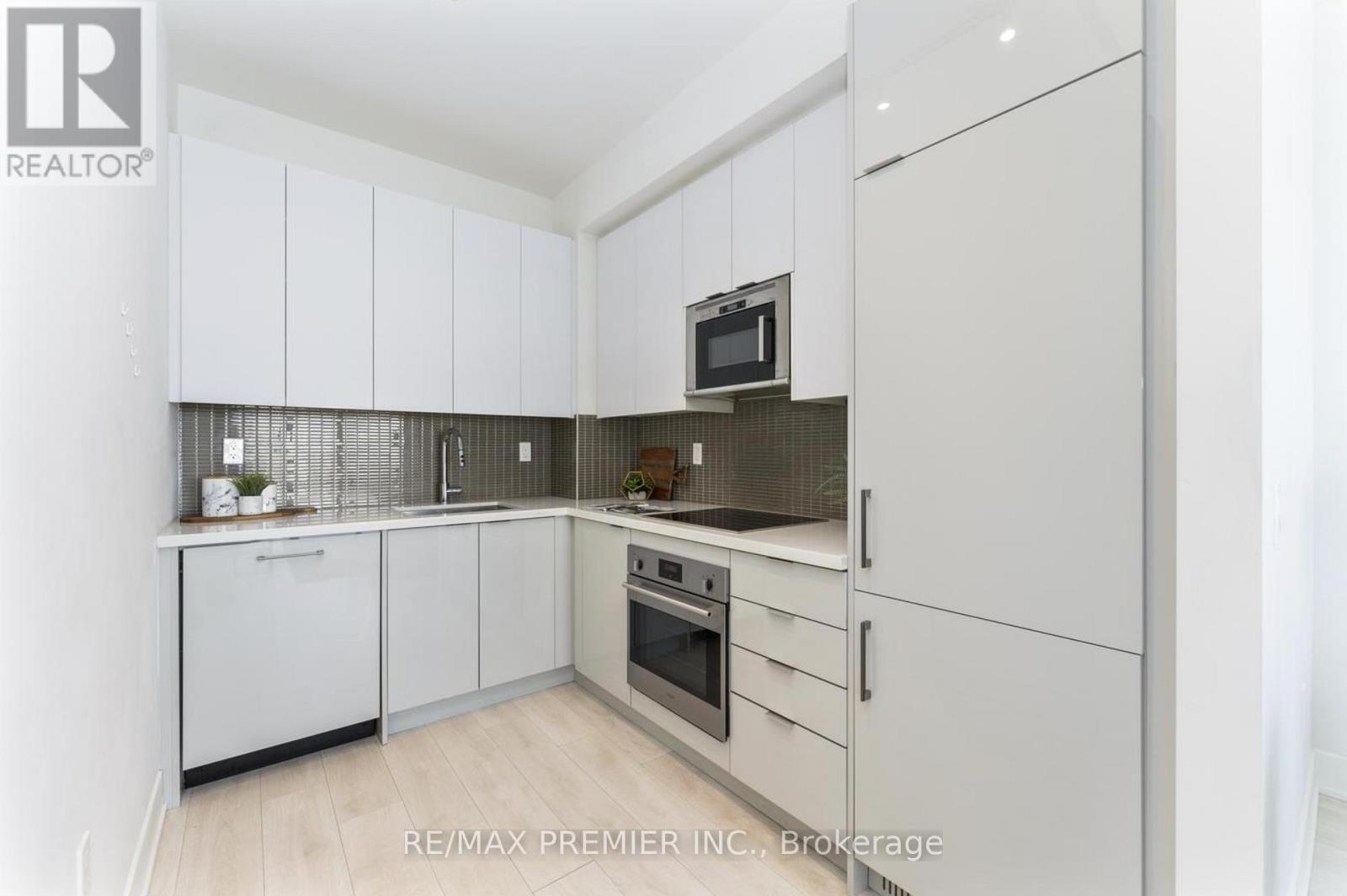 2209 - 2908 Highway 7 Road, Vaughan, Ontario  L4K 0H8 - Photo 7 - N12909422