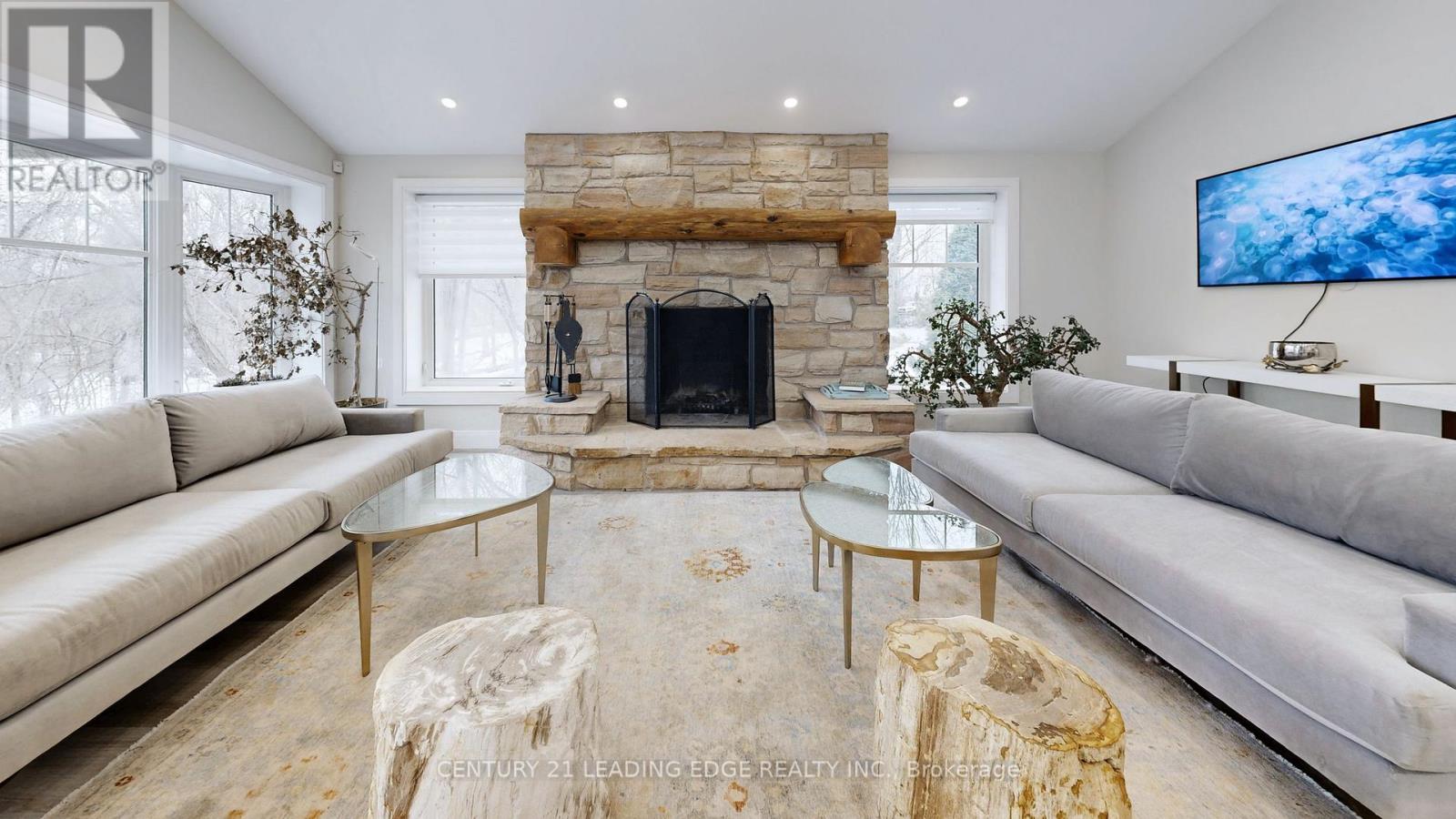 6 Beach Road, Whitchurch-Stouffville, Ontario  L4A 2G1 - Photo 12 - N12909468