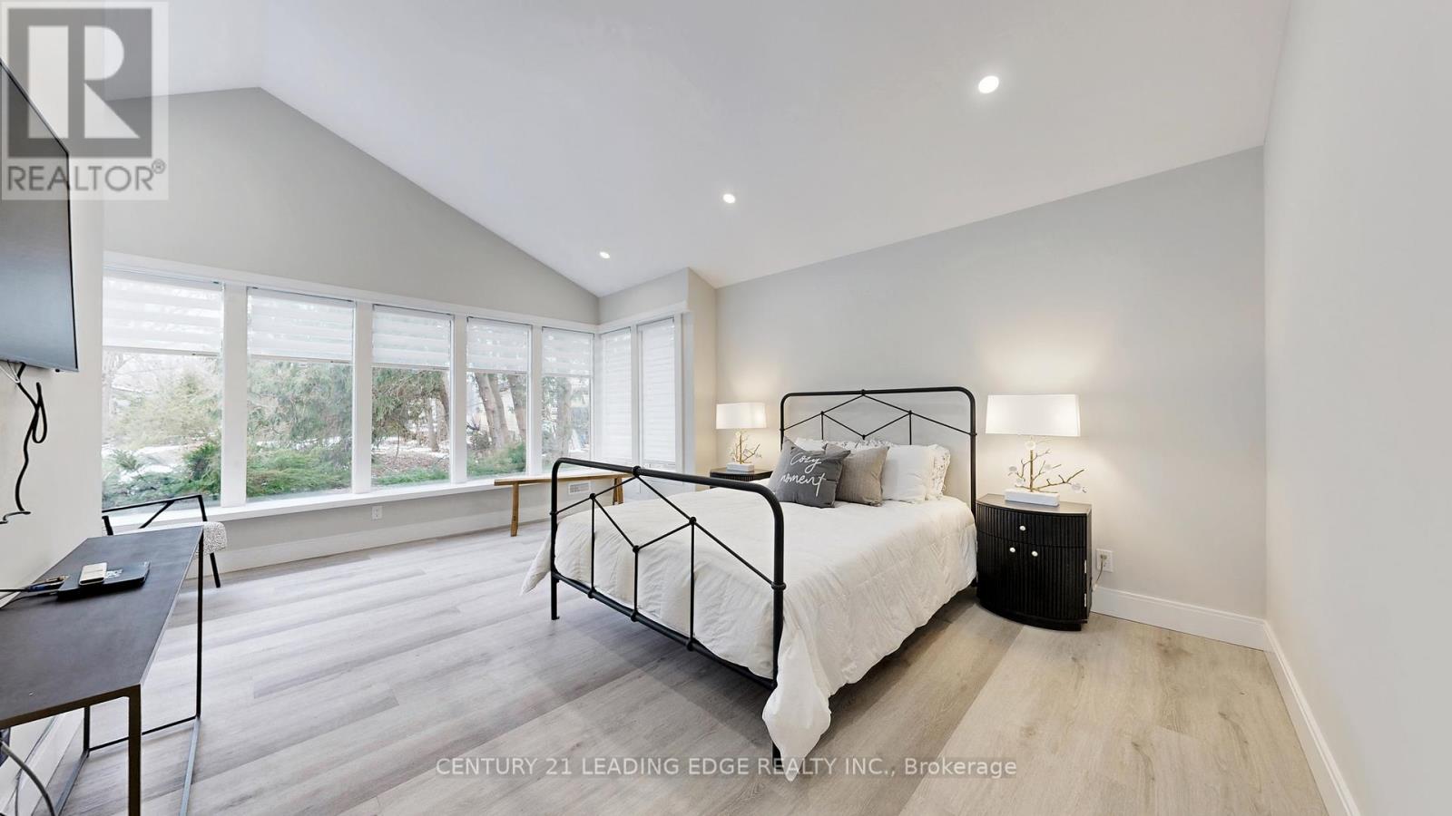 6 Beach Road, Whitchurch-Stouffville, Ontario  L4A 2G1 - Photo 19 - N12909468