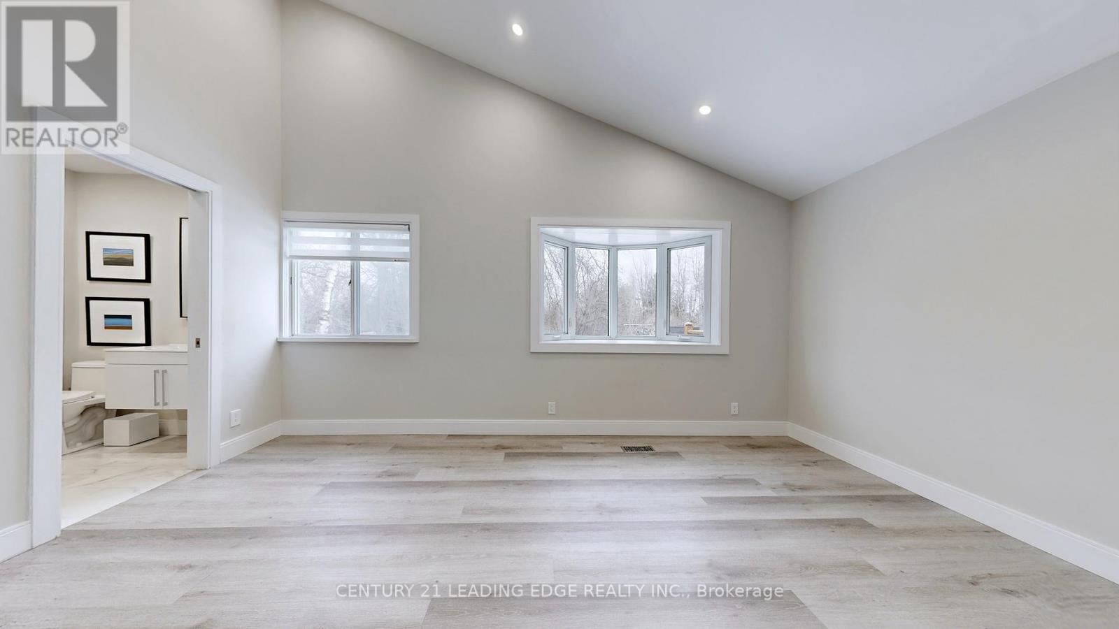 6 Beach Road, Whitchurch-Stouffville, Ontario  L4A 2G1 - Photo 27 - N12909468