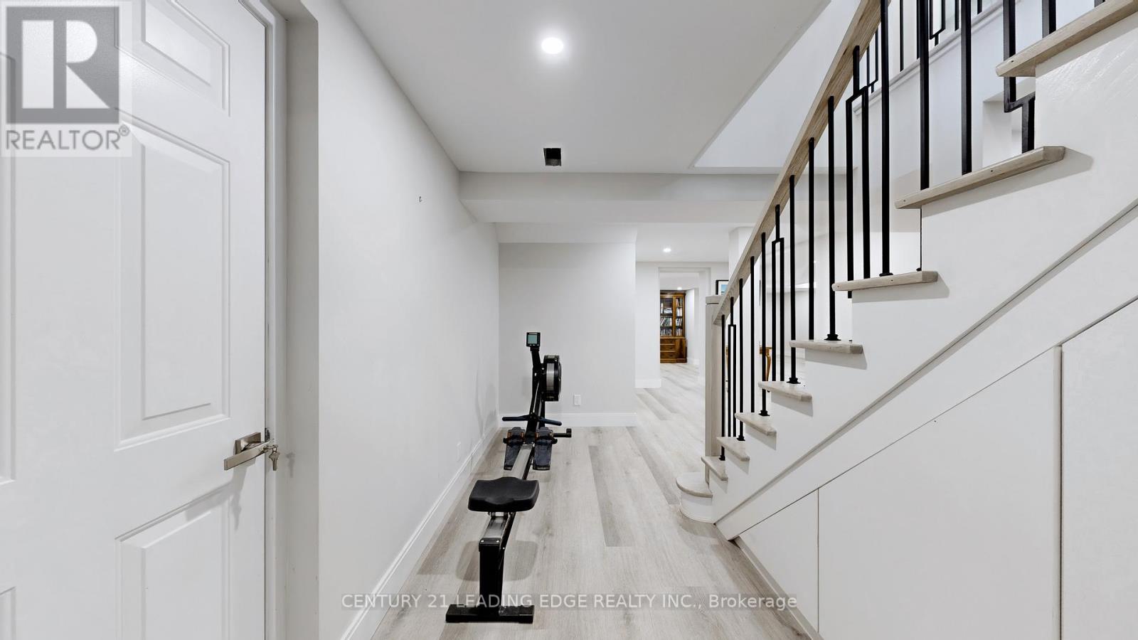 6 Beach Road, Whitchurch-Stouffville, Ontario  L4A 2G1 - Photo 42 - N12909468