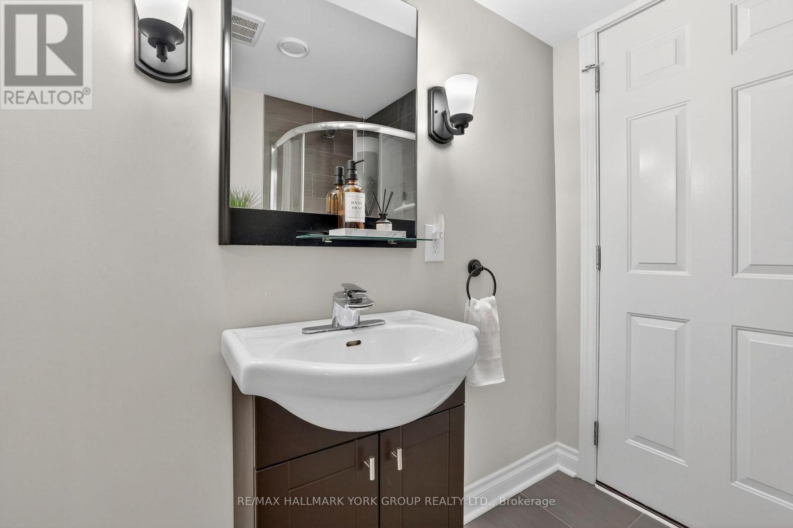 41 Baywell Crescent, Aurora, Ontario  L4G 7M8 - Photo 26 - N12909482