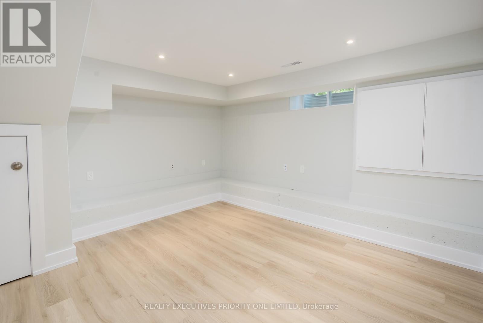 2195 King Road, King, Ontario  L7B 1G3 - Photo 27 - N12909484