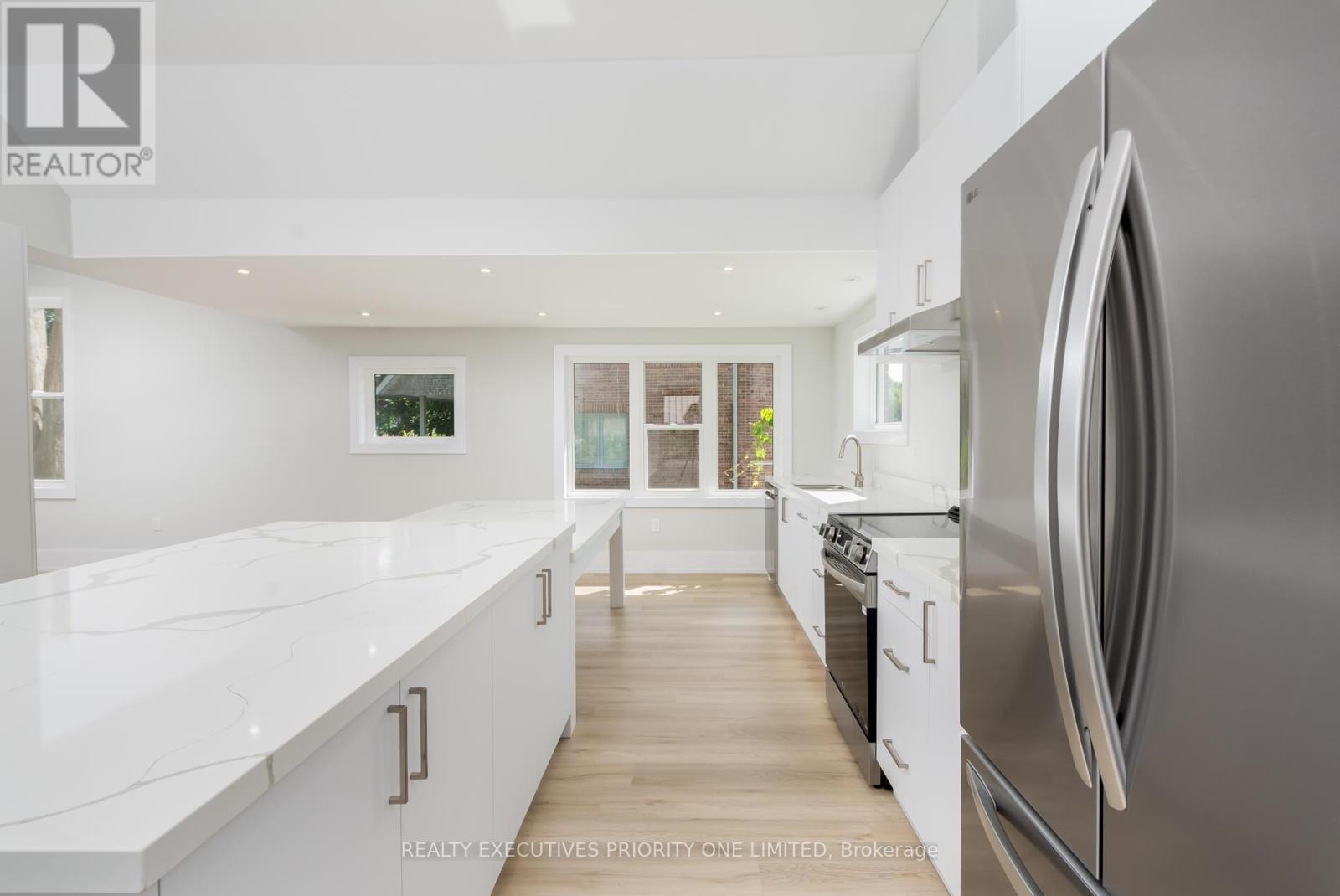 2195 King Road, King, Ontario  L7B 1G3 - Photo 15 - N12909486