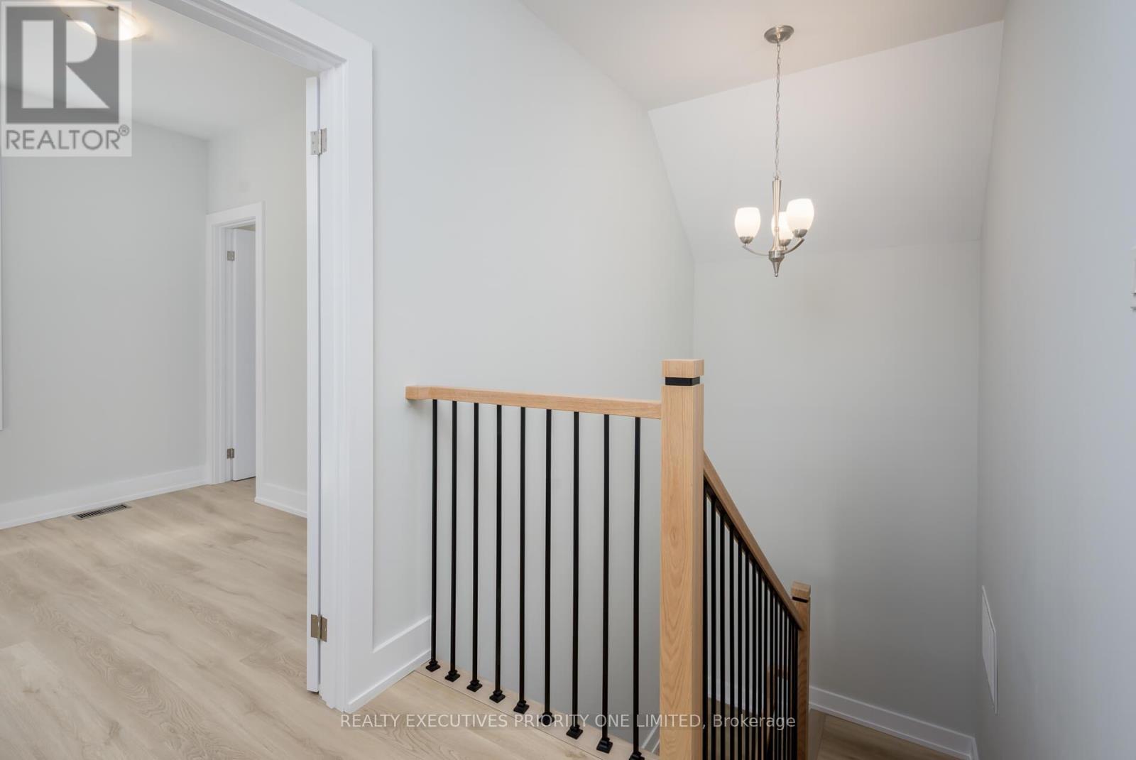 2195 King Road, King, Ontario  L7B 1G3 - Photo 19 - N12909486