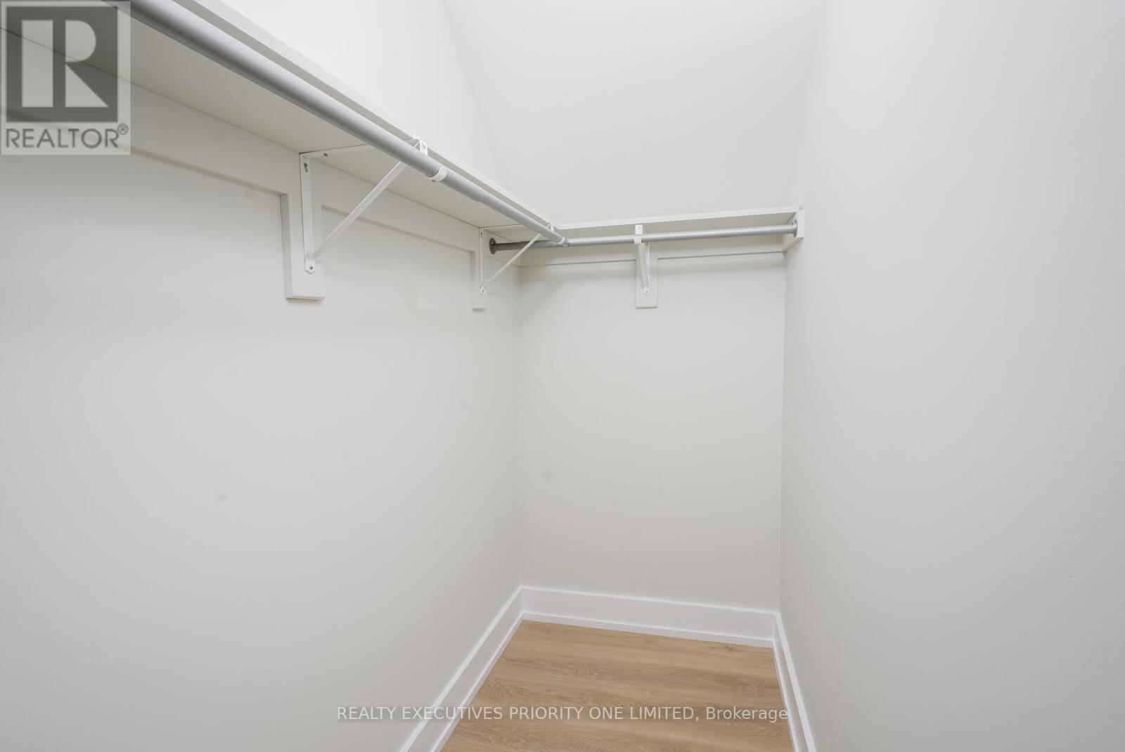 2195 King Road, King, Ontario  L7B 1G3 - Photo 22 - N12909486