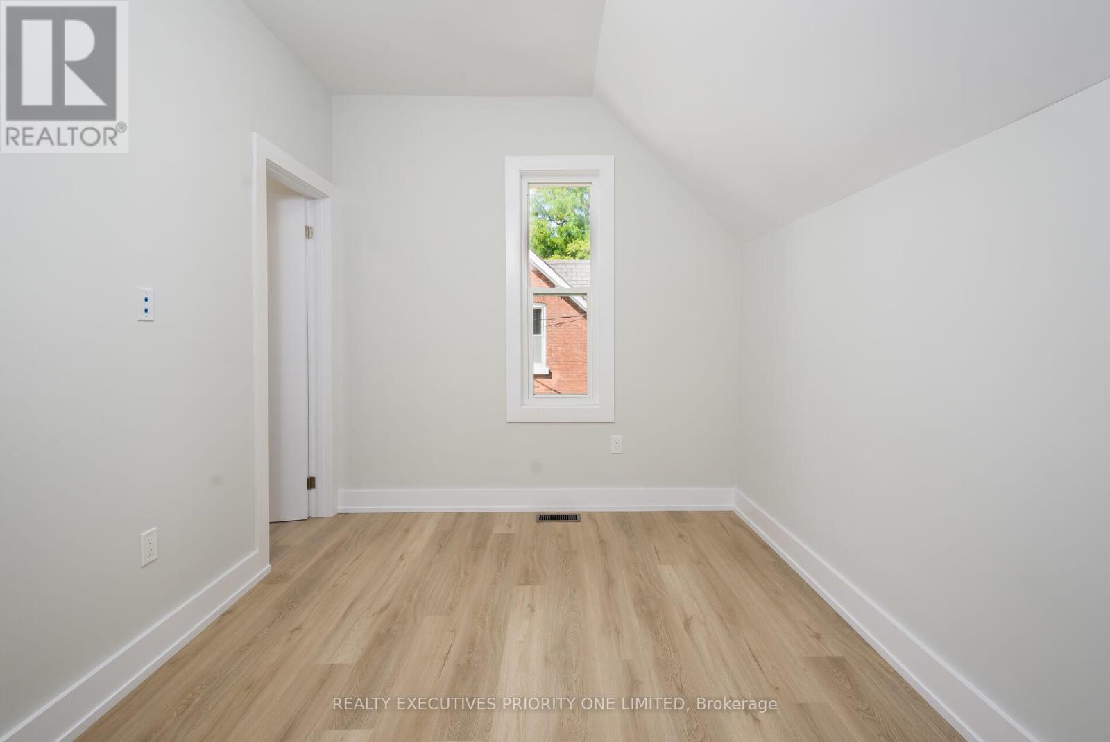 2195 King Road, King, Ontario  L7B 1G3 - Photo 23 - N12909486