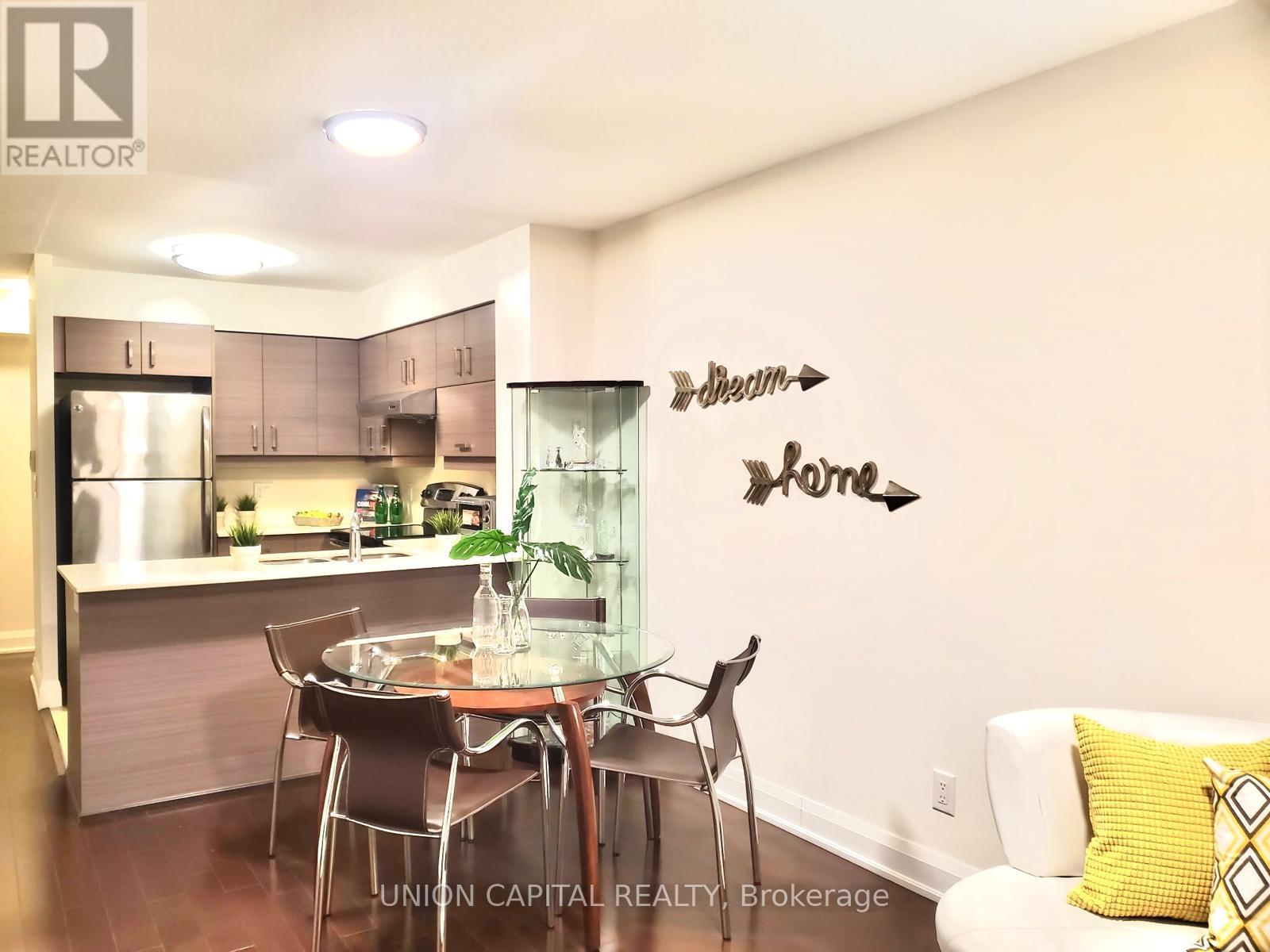 910 - 1 Uptown Drive, Markham, Ontario  L3R 5C1 - Photo 3 - N12909490