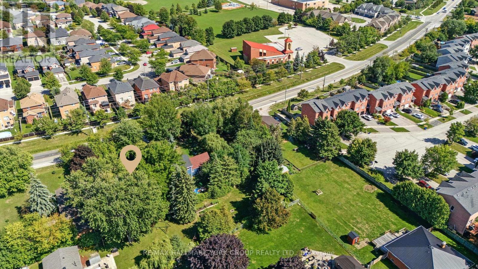 136a Metro Road N, Georgina, Ontario  L4P 3C8 - Photo 8 - N12909500