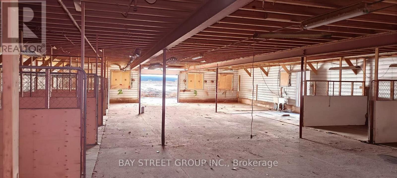 Barn 4 - 641 Canal Road, Bradford West Gwillimbury, Ontario  L3Z 2A6 - Photo 2 - N12909514