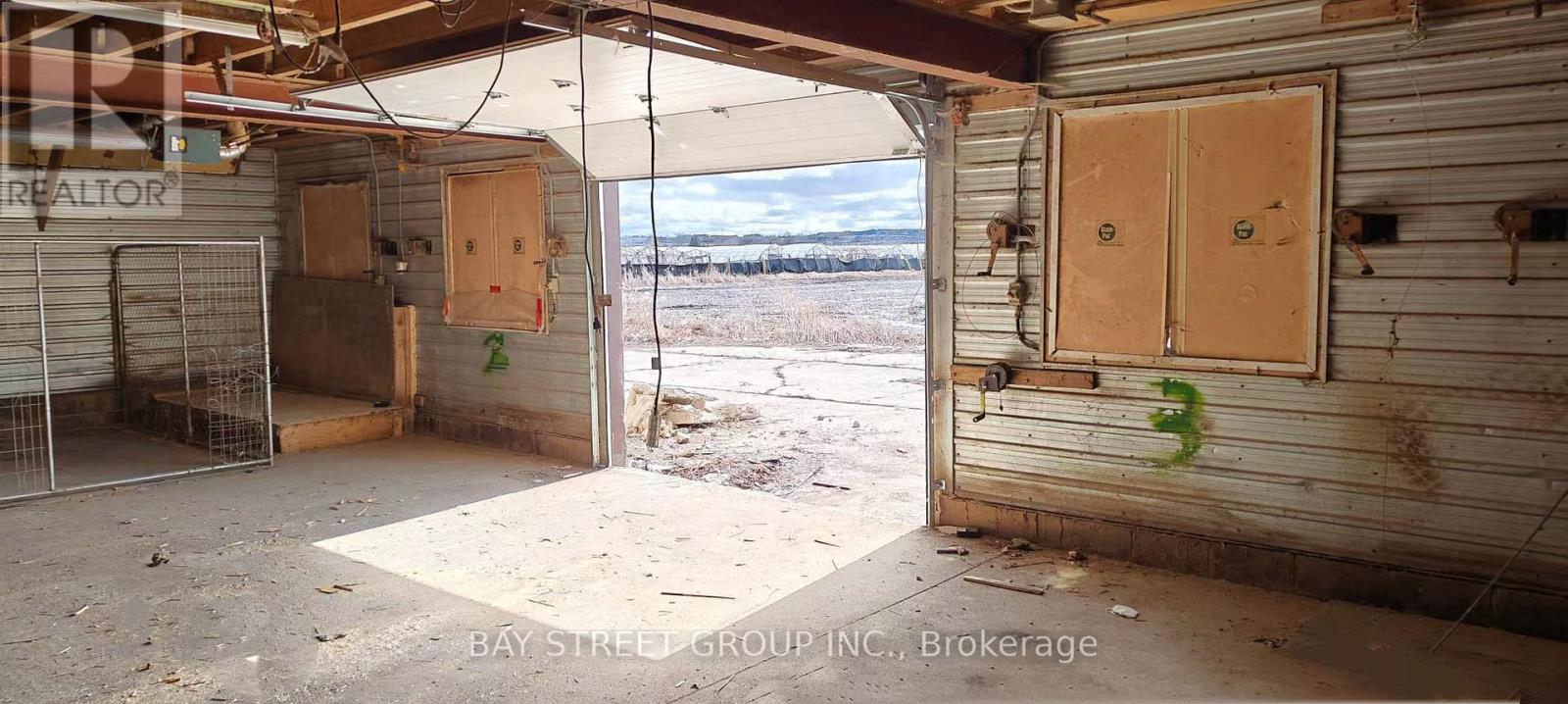 Barn 4 - 641 Canal Road, Bradford West Gwillimbury, Ontario  L3Z 2A6 - Photo 5 - N12909514