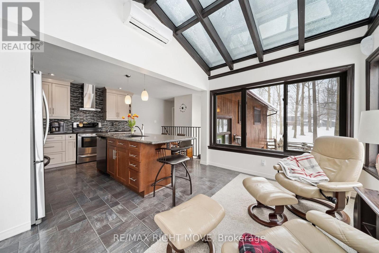 220 Belmoral Drive, Orillia, Ontario  L3V 5R1 - Photo 18 - S12909414