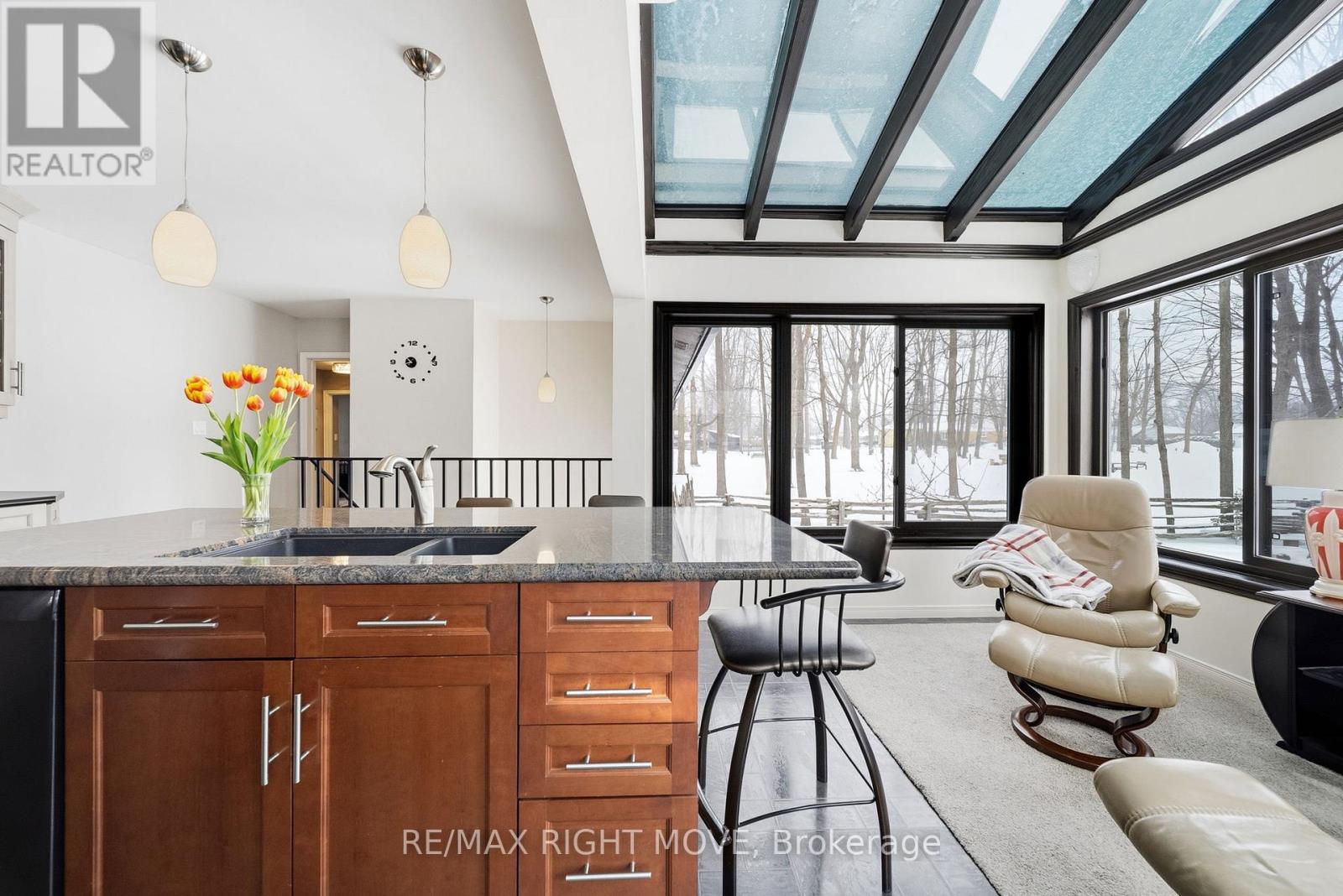 220 Belmoral Drive, Orillia, Ontario  L3V 5R1 - Photo 22 - S12909414