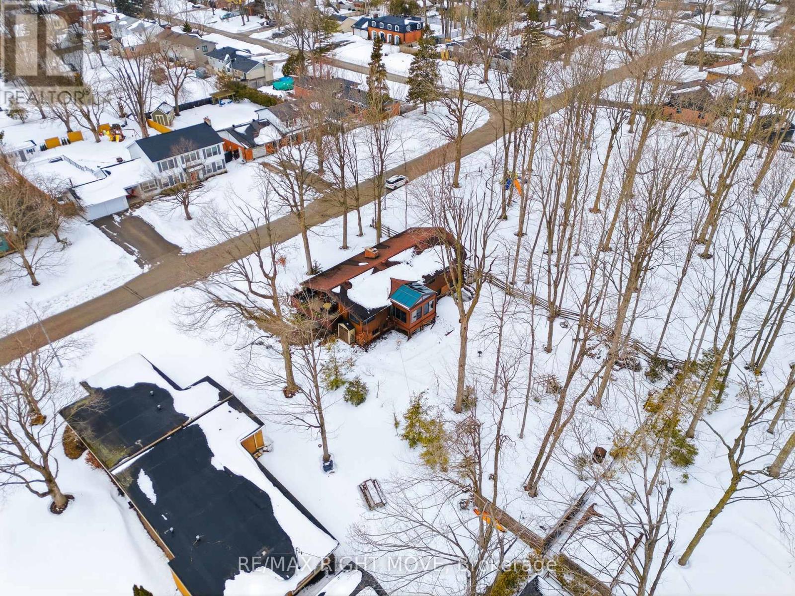 220 Belmoral Drive, Orillia, Ontario  L3V 5R1 - Photo 37 - S12909414