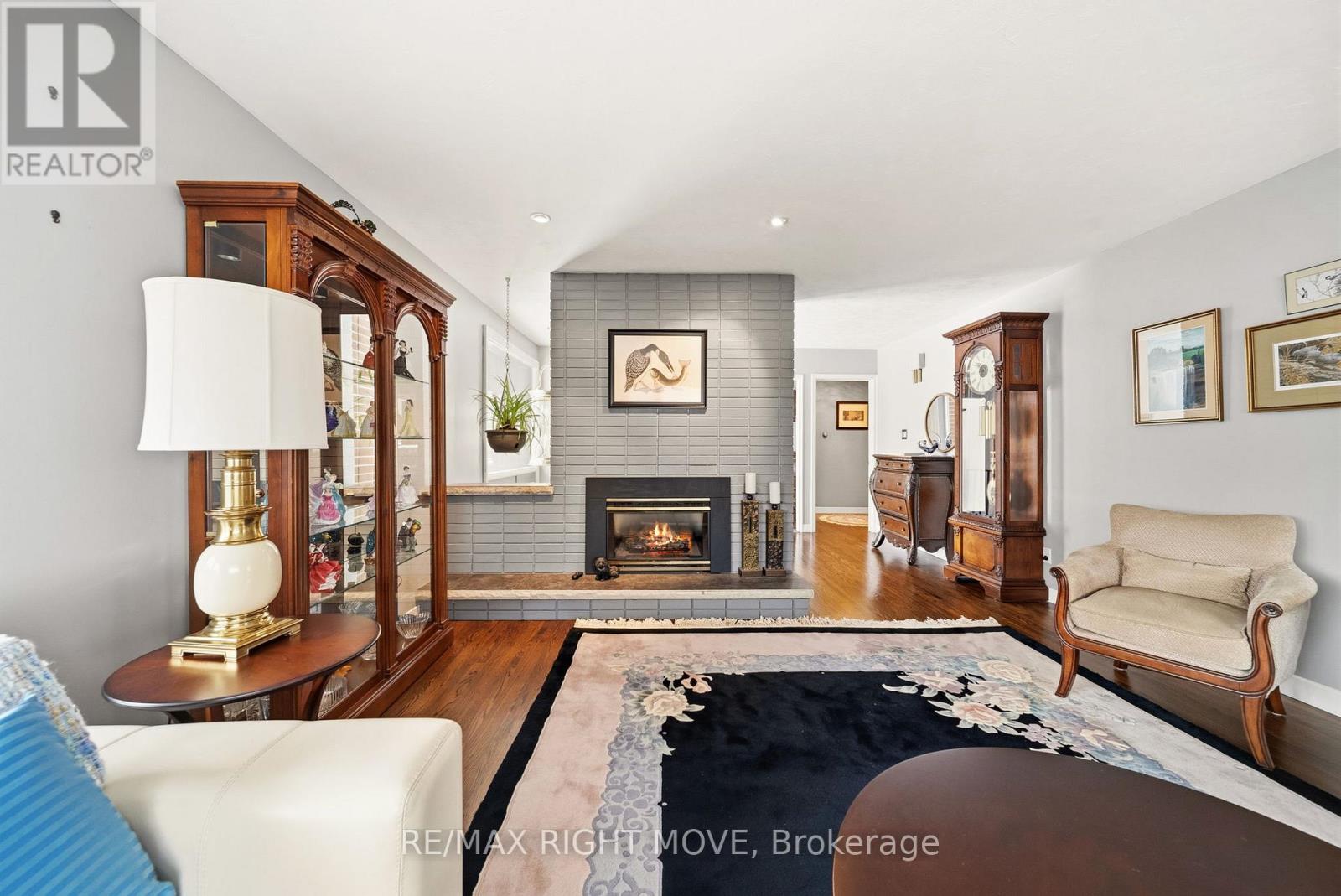 220 Belmoral Drive, Orillia, Ontario  L3V 5R1 - Photo 9 - S12909414