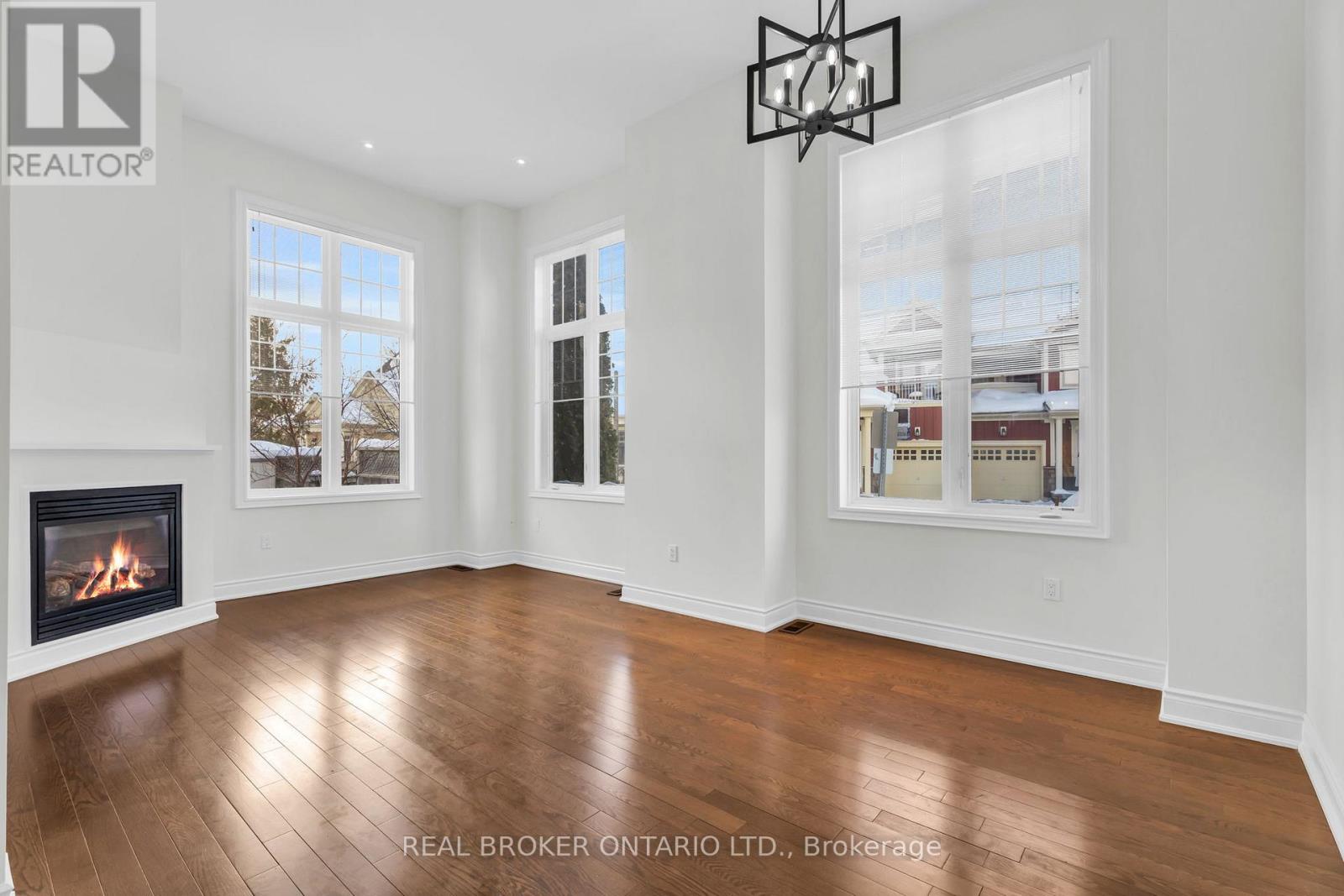 24 Savannah Crescent, Wasaga Beach, Ontario  L9Z 0G3 - Photo 17 - S12909420