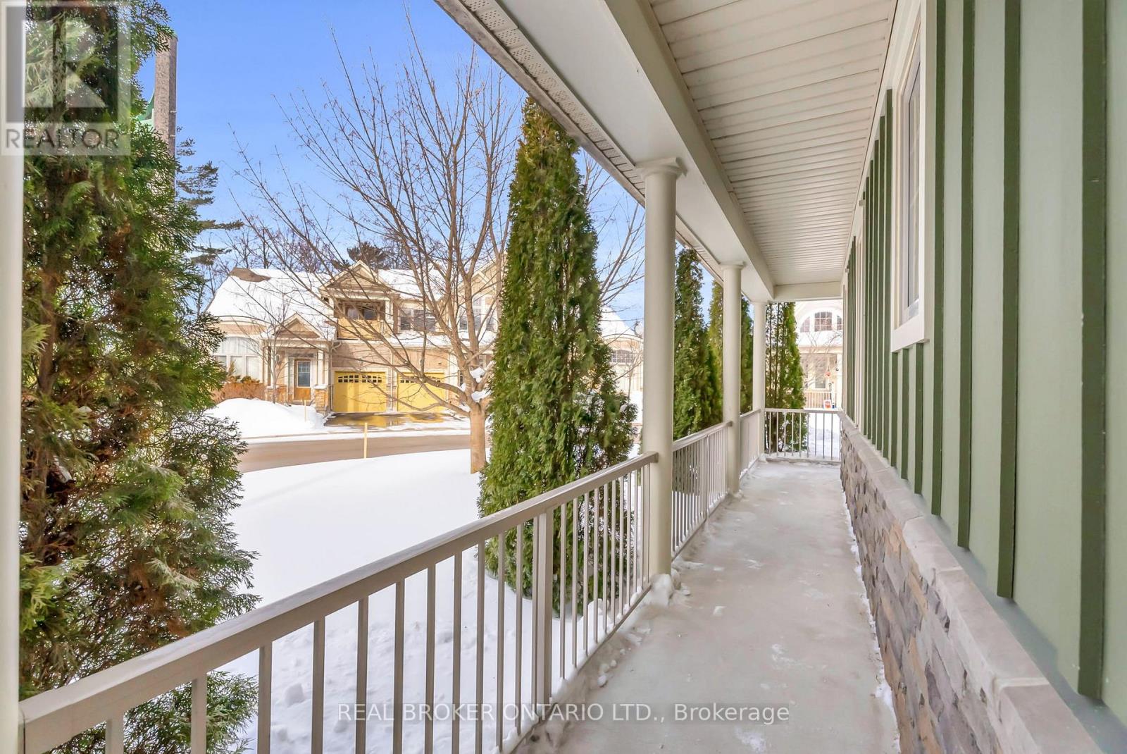 24 Savannah Crescent, Wasaga Beach, Ontario  L9Z 0G3 - Photo 4 - S12909420